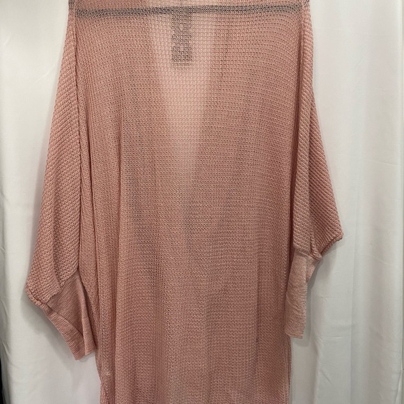 Boohoo Plus Pink Shrug with Wrap Front and Dolman Sleeves - Picture 2 of 2